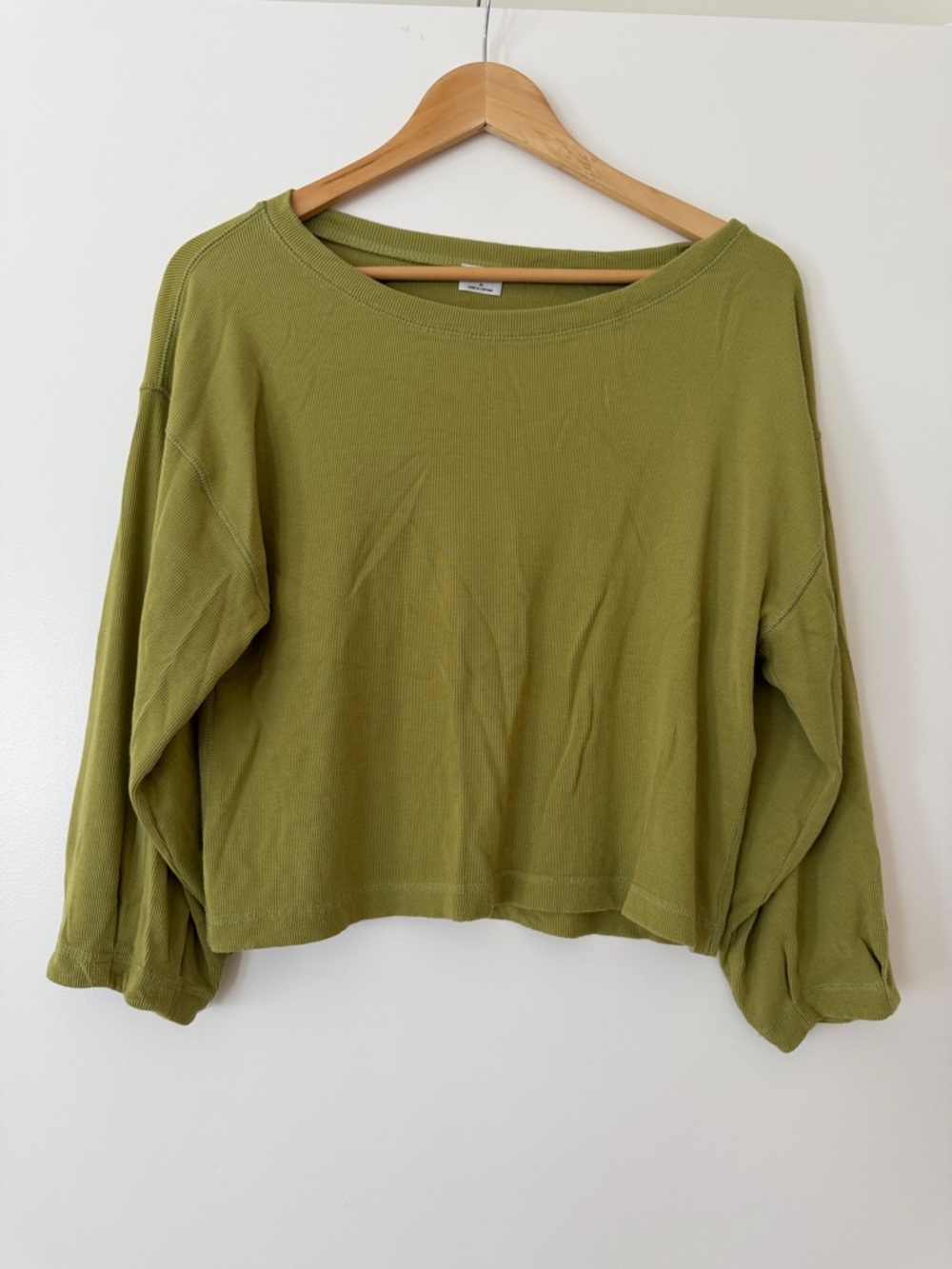 Aritzia Olive Green Cropped Sweatshirt
